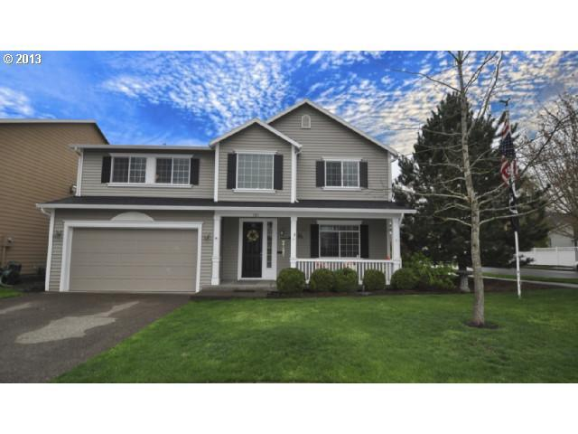 photo 1 of 781 N 28Th Ave, Cornelius, OR 97113