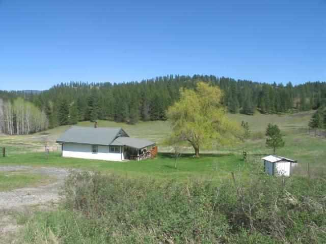 photo 1 of 22810 N Day Mount Spokane Rd, Chattaroy, WA 99003