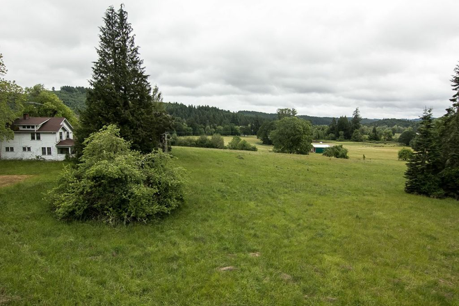 photo 1 of 25568 WOLF CREEK RD, Veneta OR, 97487