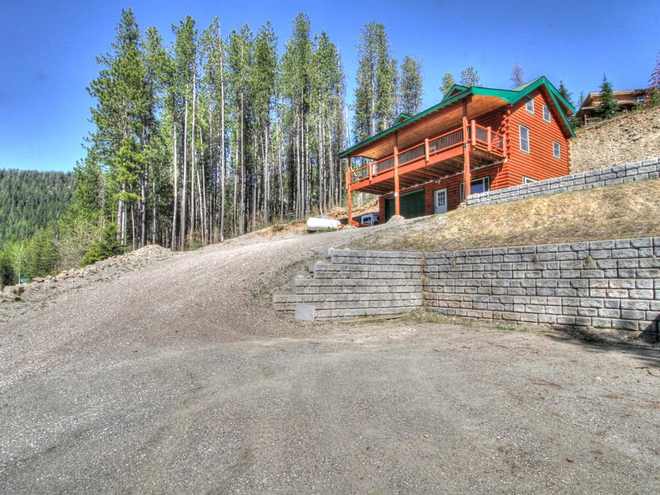photo 1 of 3202 Kaniksu Rd, Chewelah, WA 99109