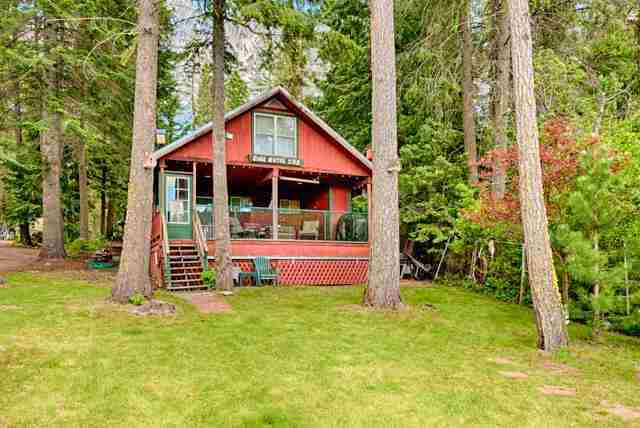 photo 1 of 102 Kohles Beach Dr, Newport, WA 99156