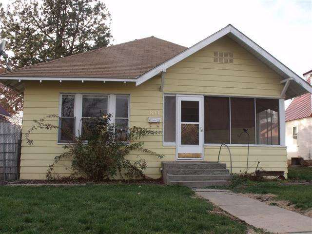 photo 1 of 831 W 2Nd St, Weiser, ID 83672
