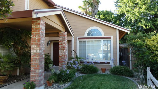 photo 1 of 2929 Tamarind Ct, Antelope, CA 95843