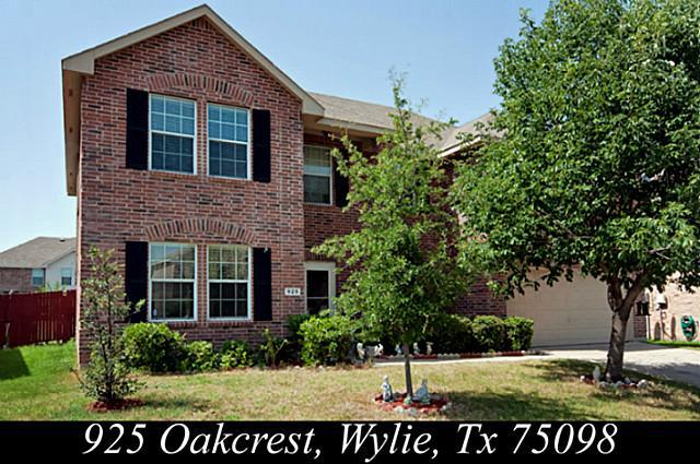 photo 1 of 925 Oakcrest Dr, Wylie, TX 75098