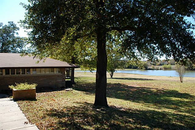 photo 1 of 701 NE 7th St, Cooper, TX 75432