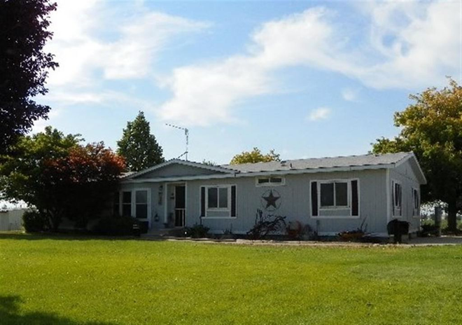photo 1 of 1883 Glenway Ave, Fruitland, ID 83619