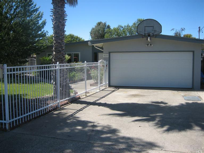 photo 1 of 821 Rosal Way, San Rafael, CA 94903