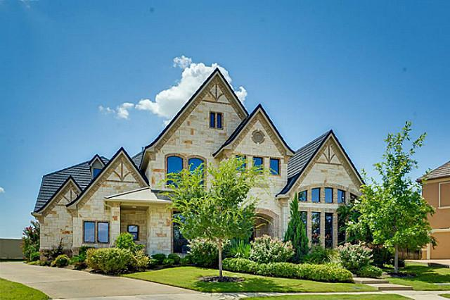 photo 1 of 2166 Kimbrough Dr, Irving, TX 75038