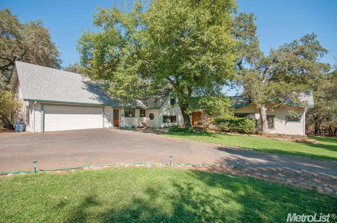 photo 1 of 4206 Thunderbird Ln, Rescue, CA 95672