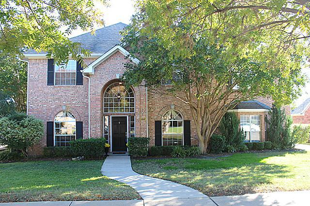 photo 1 of 2721 Greenbrook Ct, Grapevine, TX 76051