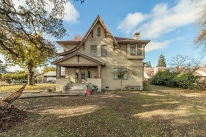 photo 1 of 306 N Fowler Ave, Fowler, CA 93625