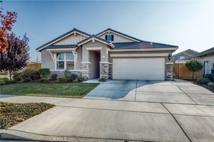photo 1 of 1111 W Porter Ave, Visalia, CA 93291