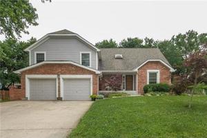 photo 1 of 6802 Oakview St, Shawnee KS 66216