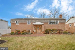 photo 1 of 6584 Brentwood Rd, Linthicum, MD 21090