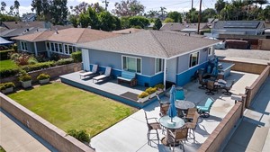 photo 1 of 1745 Lake St, Huntington Beach, CA 92648