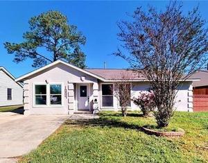 photo 1 of 1004 W Thomas Ave, Pasadena, TX 77506