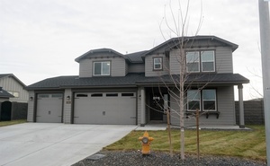 photo 1 of 5506 Three Rivers Pl, Pasco, WA 99301