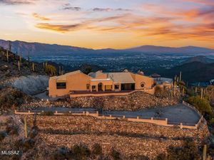 photo 1 of 6931 W Sky Canyon Dr, Tucson, AZ 85745