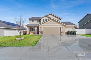 photo 1 of 300 S Rocker Ave, Kuna, ID 83634