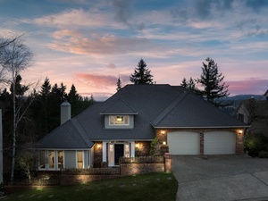 photo 1 of 19790 Wildwood Dr, West Linn, OR 97068