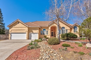 photo 1 of 40484 Goldside Drive, Oakhurst, CA 93644
