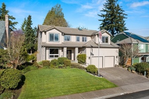 photo 1 of 23725 SW Brittany Ln, Sherwood, OR 97140