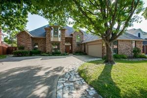 photo 1 of 2821 Oak Point Dr, Garland TX 75044