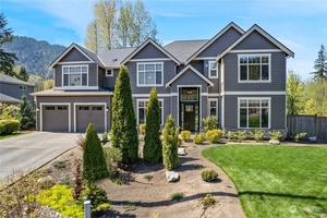 photo 1 of 1003 6th Ave SE, Issaquah, WA 98027