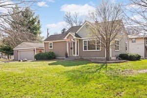 photo 1 of 1435 Hampshire Ave N, Golden Valley, MN 55427