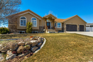 photo 1 of 10384 S Whispering Sands Dr W, South Jordan, UT 84009