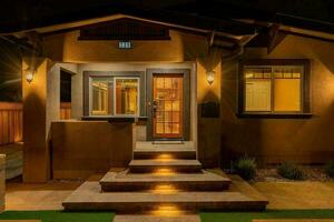 photo 1 of 520 B St, Hollister, CA 95023