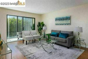 photo 1 of 4 Commodore Dr #D321, Emeryville, CA 94608
