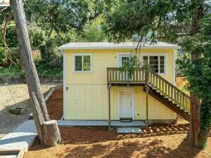 photo 1 of 5932 Park Ave, Richmond, CA 94805