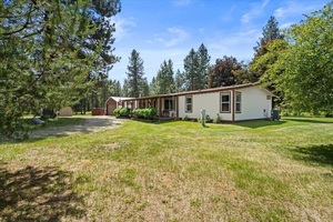 photo 1 of 5220 E Eloika Ln, Elk, WA 99009