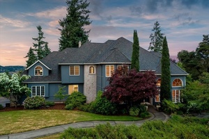 photo 1 of 24750 SW Valley View Rd, West Linn, OR 97068