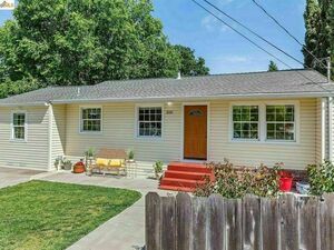 photo 1 of 2000 Chalomar Rd, Concord, CA 94518