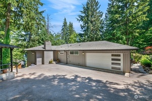 photo 1 of 17406 SE 60th St, Bellevue, WA 98006