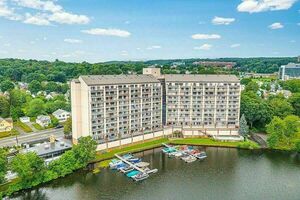 photo 1 of 65 Lake Ave APT 821, Worcester, MA 01604