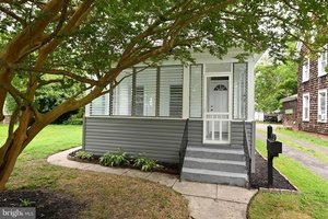 photo 1 of 1009 Race St, Cambridge, MD 21613