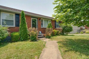 photo 1 of 3933 Plantation Dr, Hermitage, TN 37076