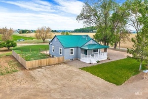 photo 1 of 2524 Succor Creek Rd, Homedale, ID 83628