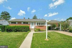 photo 1 of 402 Glenmont Ave, Glen Burnie, MD 21061