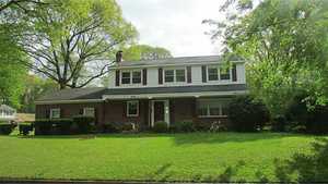 photo 1 of 1300 Drexel Cir, Virginia Beach, VA 23464