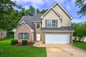 photo 1 of 101 Avonwood Cir, Locust Grove, GA 30248