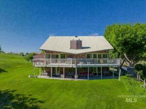 photo 1 of 560 River Rd, Bliss, ID 83314