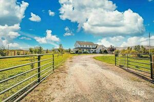 photo 1 of 3310 Kings Ln, Emmett, ID 83617