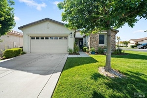 photo 1 of 800 Livingston Pl, Rio Vista, CA 94571