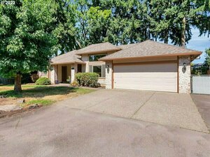 photo 1 of 21775 SW Boones Ferry Rd, Tualatin, OR 97062