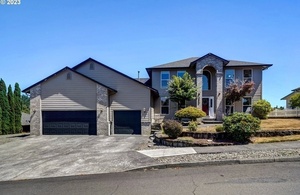 photo 1 of 4602 SE Viewpoint Dr, Troutdale, OR 97060