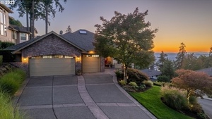 photo 1 of 10336 SE Crescent Ridge Loop, Happy Valley, OR 97086